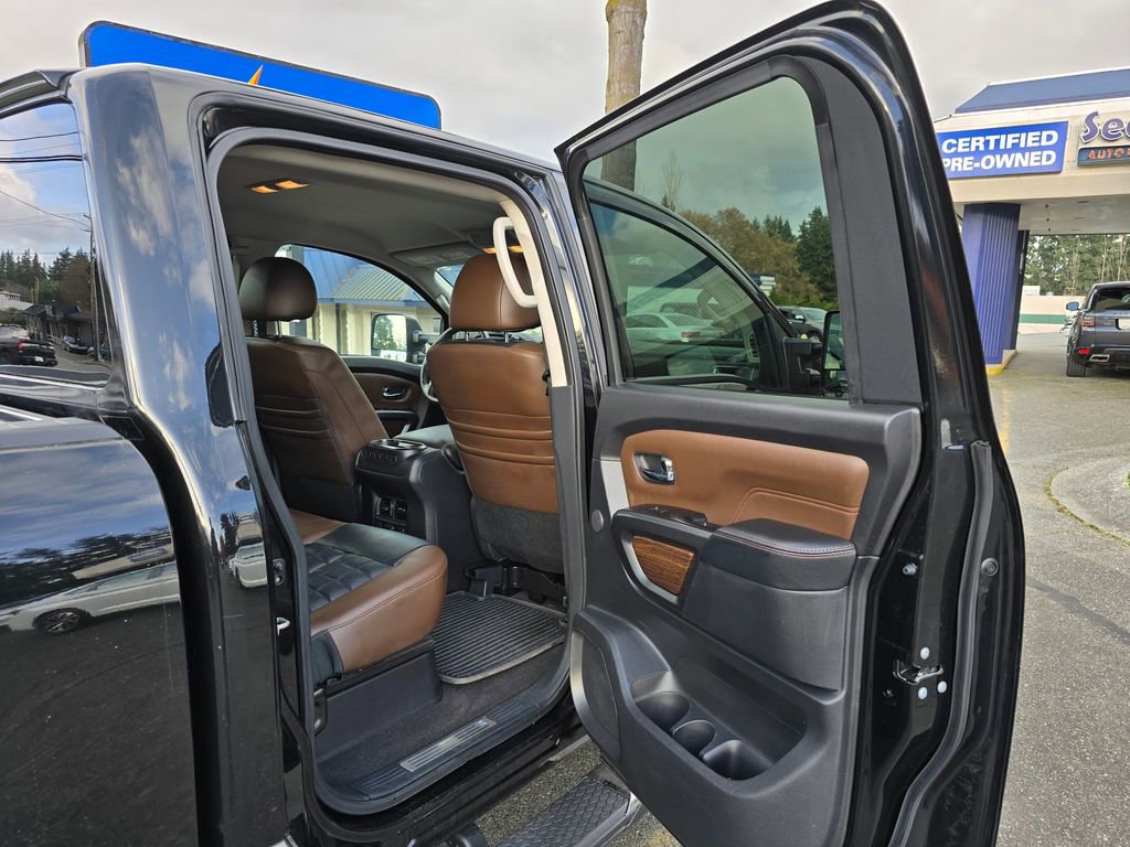 Used 2016 Nissan Titan Platinum Reserve image 12