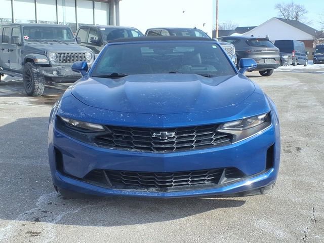 Used 2023 Chevrolet Camaro LT image 2