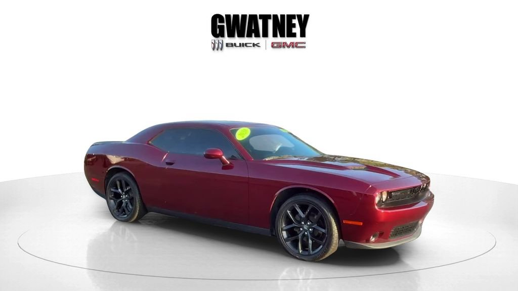 Used 2020 Dodge Challenger SXT w/ Blacktop Package RWD image 1