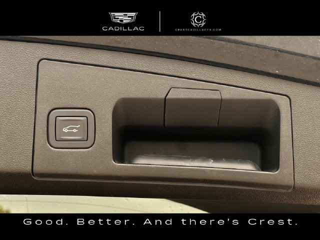 Used 2025 Cadillac XT4 Premium Luxury FWD image 29