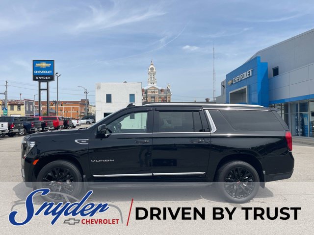 Used 2023 GMC Yukon XL SLT w/ SLT Luxury Package