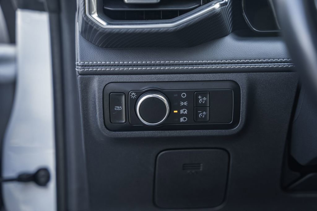 Used 2024 Ford Mustang Premium image 31