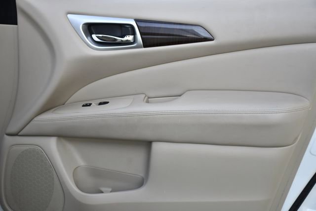 Used 2016 Nissan Pathfinder SL w/ SL Tech Package image 31
