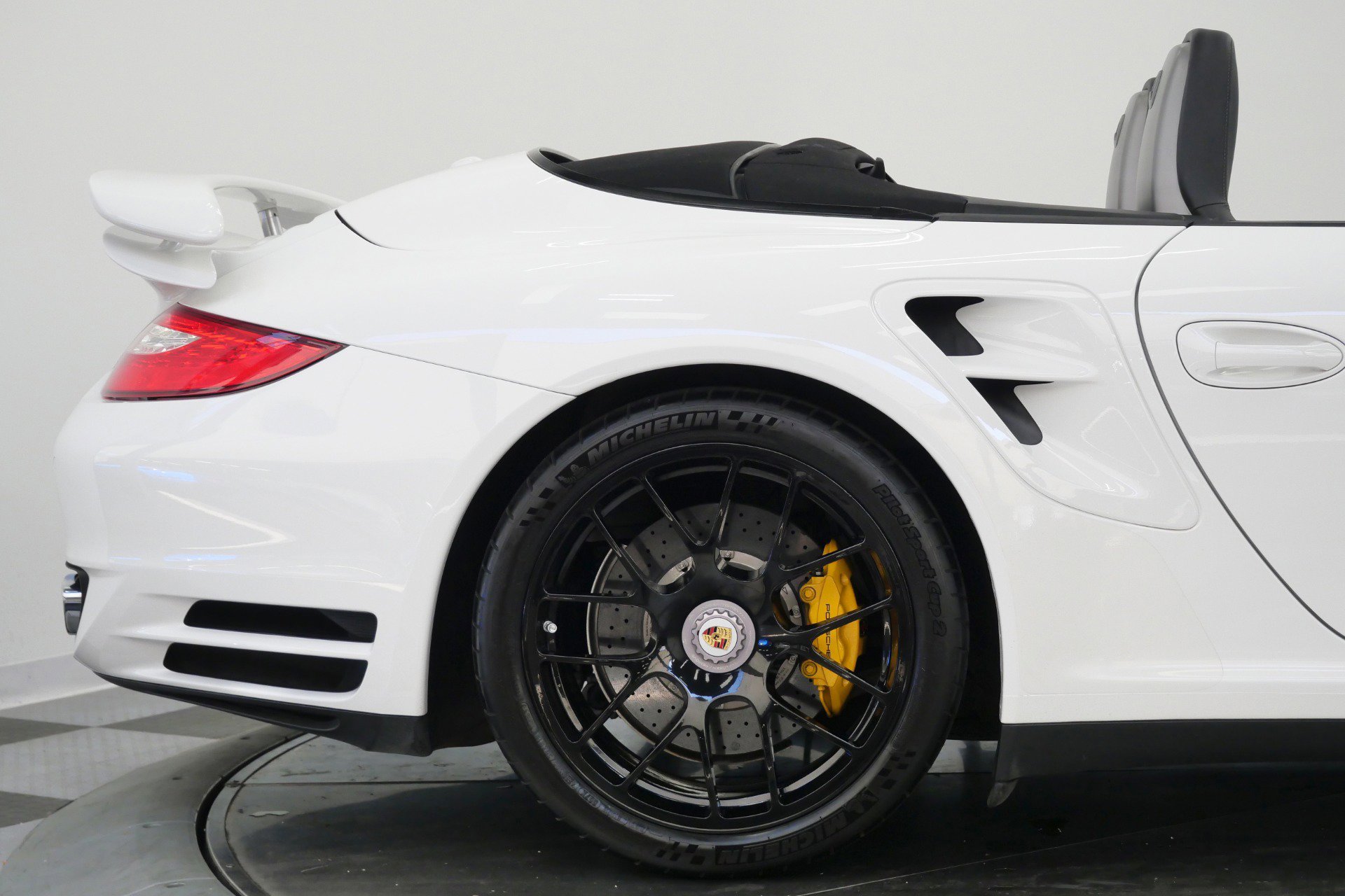 Used 2012 Porsche 911 Turbo S AWD/4WD image 64