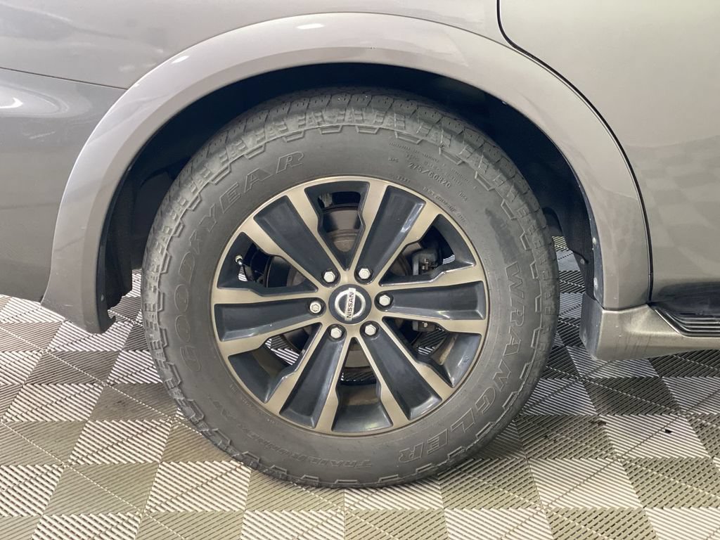 Used 2017 Nissan Armada Platinum w/ Captain Seat Package RWD image 18