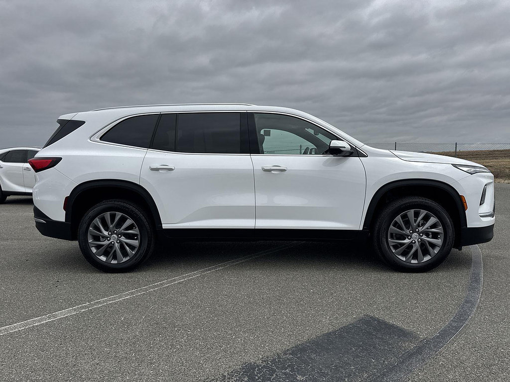 New 2026 Buick Enclave Preferred FWD image 3