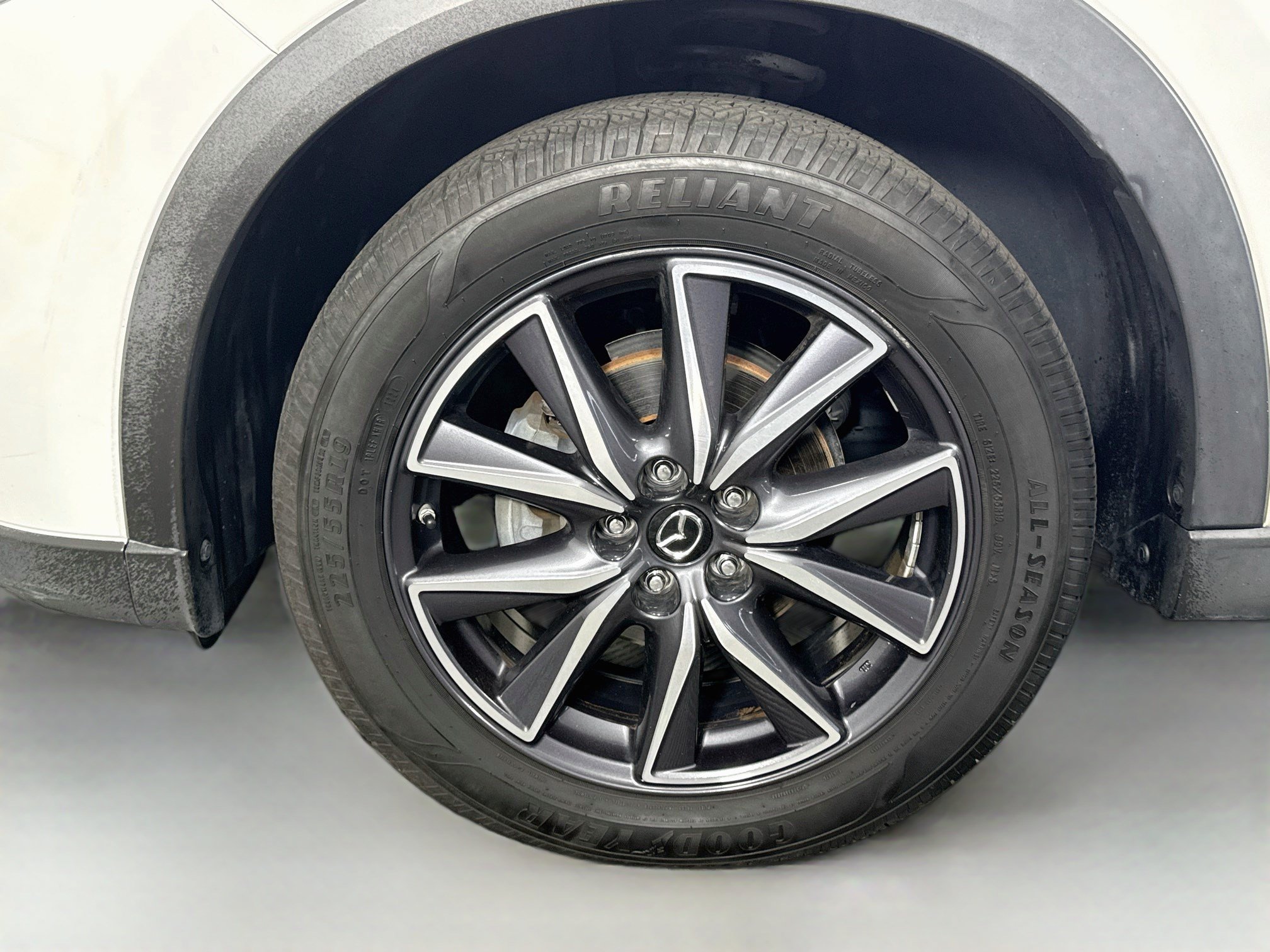 Used 2018 MAZDA CX-5 Touring w/ Preferred Equipment Package FWD image 38