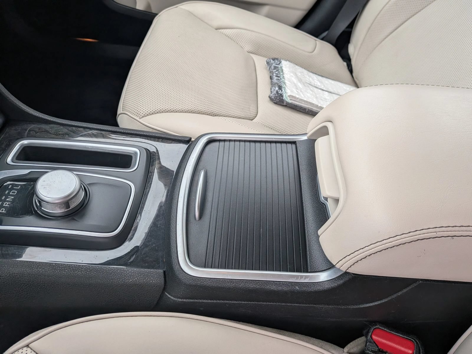 Used 2019 Chrysler 300 Limited RWD image 53