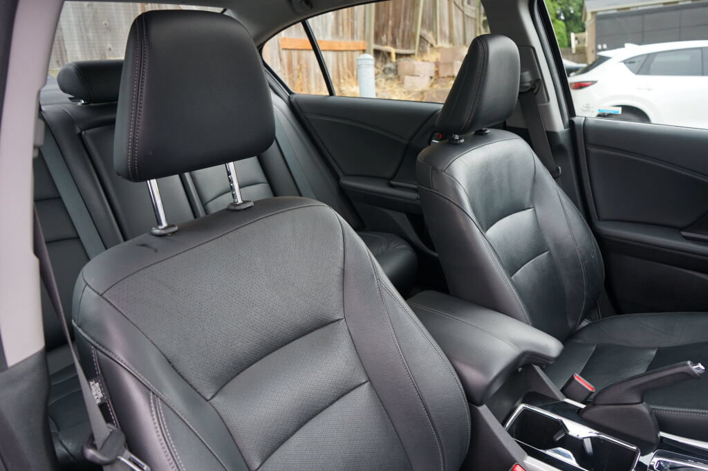 Used 2016 Honda Accord EX-L image 30