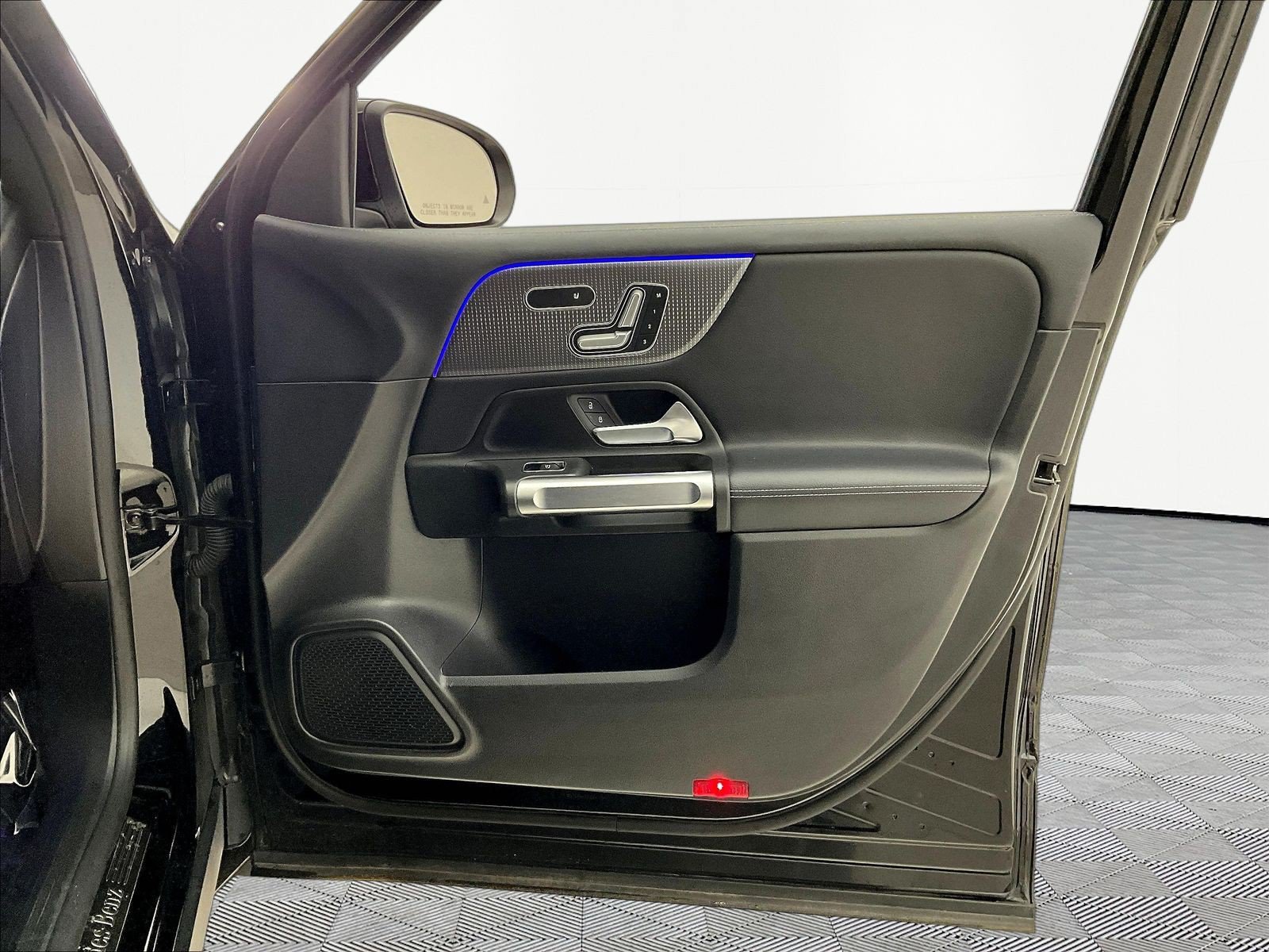 Certified 2021 Mercedes-Benz GLB 250 image 28