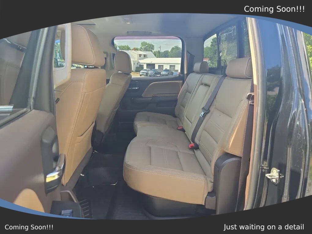 Used 2018 GMC Sierra 2500 Denali w/ Duramax Plus Package AWD/4WD image 10
