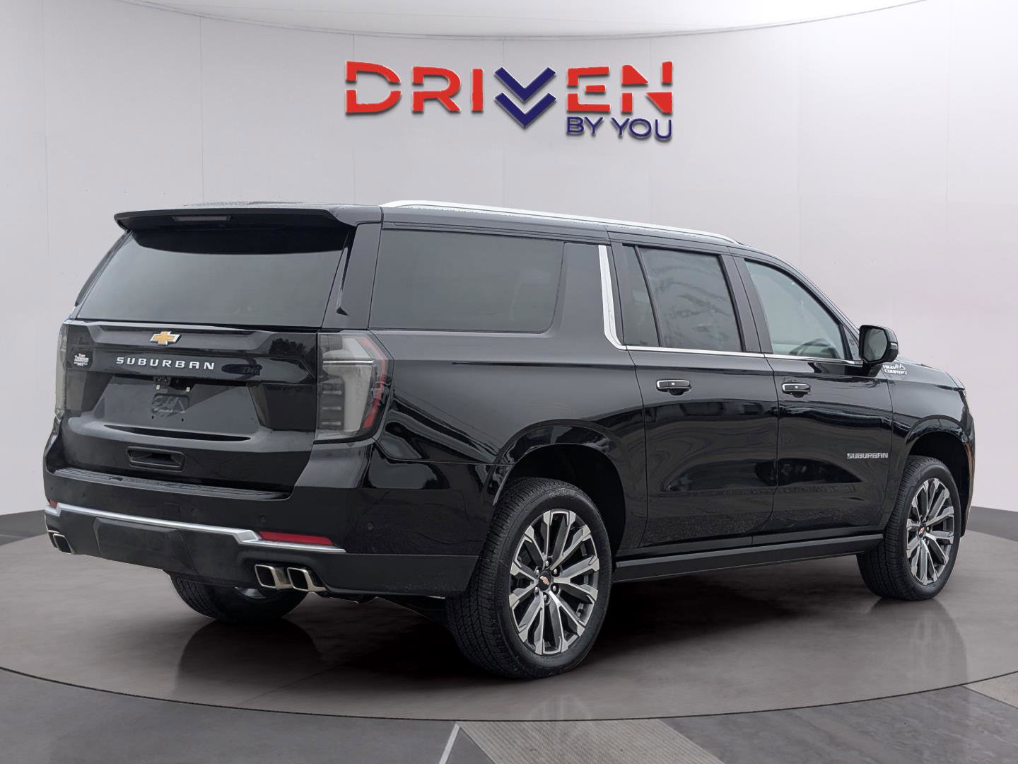 New 2026 Chevrolet Suburban High Country image 5