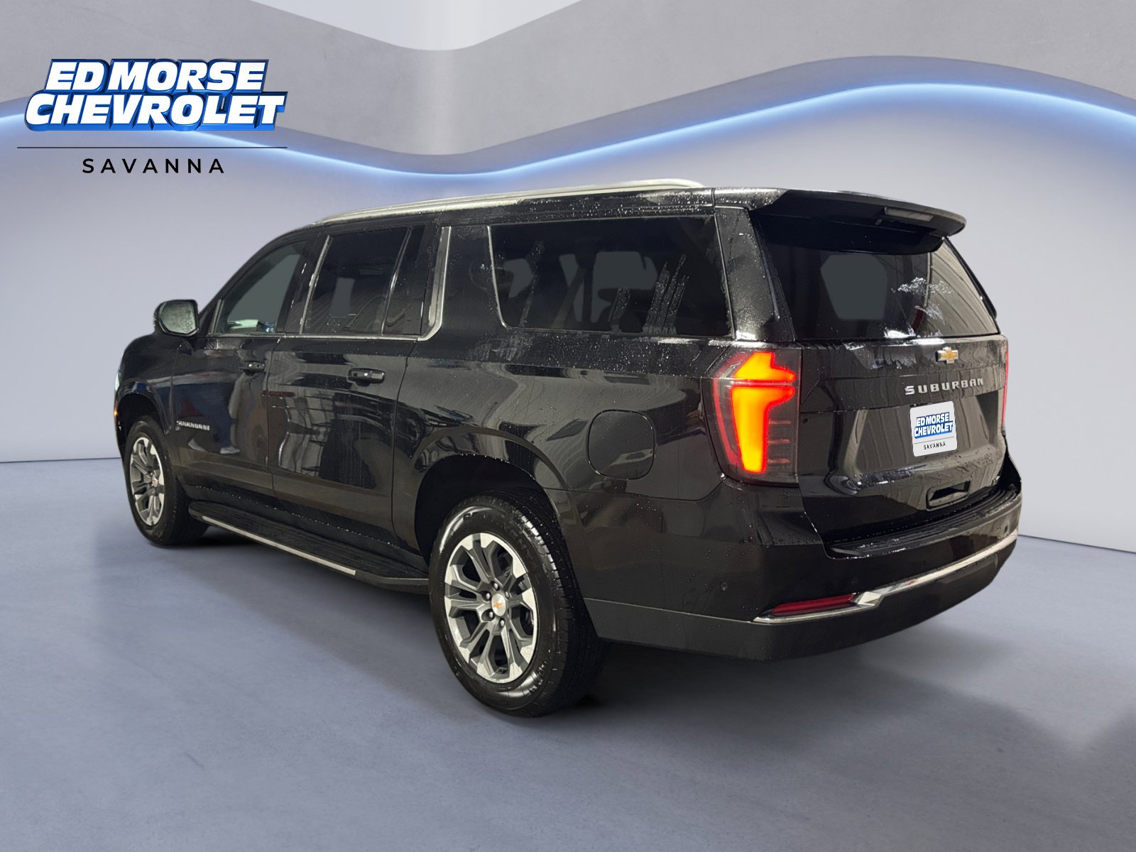 New 2026 Chevrolet Suburban LT w/ Comfort Package image 3