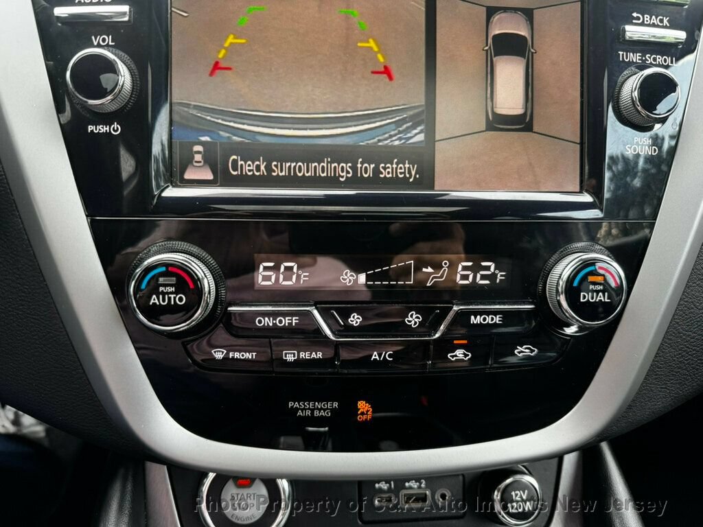 Used 2020 Nissan Murano SL w/ Moonroof Package AWD/4WD image 26