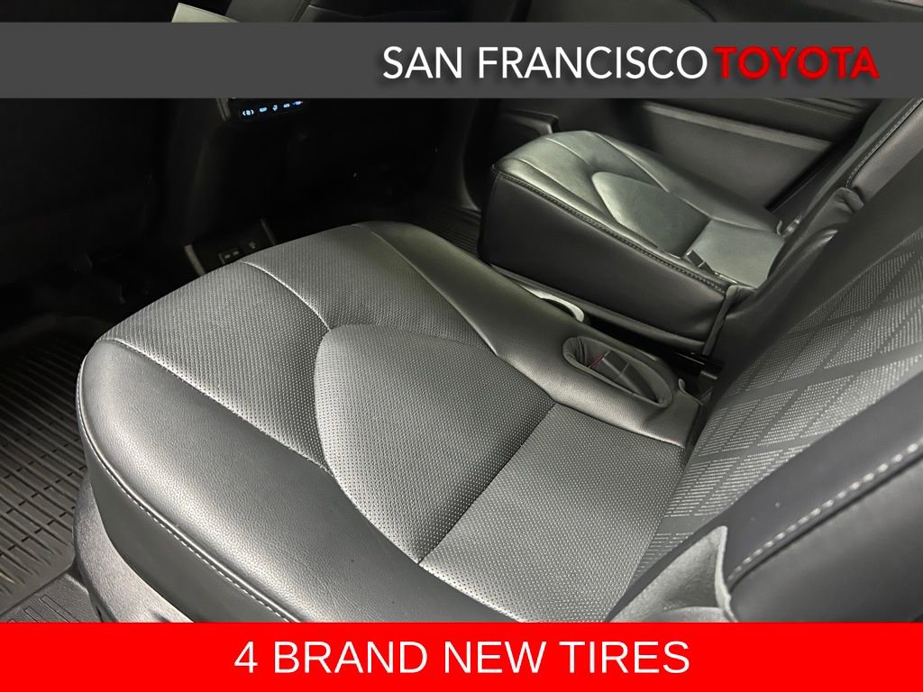 Used 2022 Toyota Highlander Platinum image 16
