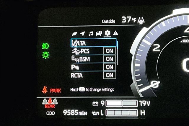 Used 2025 Toyota Tundra Limited image 37