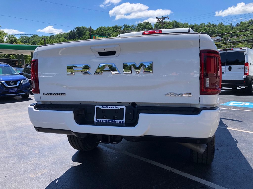 Used 2026 RAM 2500 Laramie AWD/4WD image 5