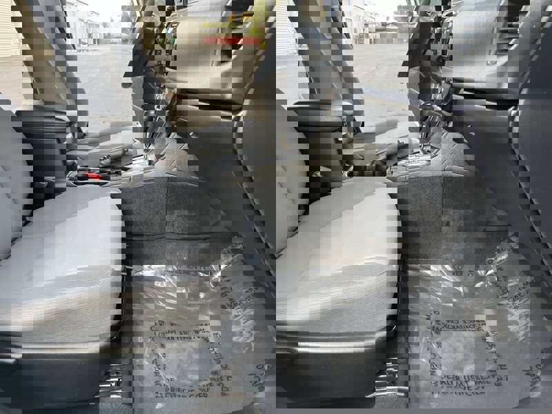 Used 2016 Toyota Corolla L FWD image 33