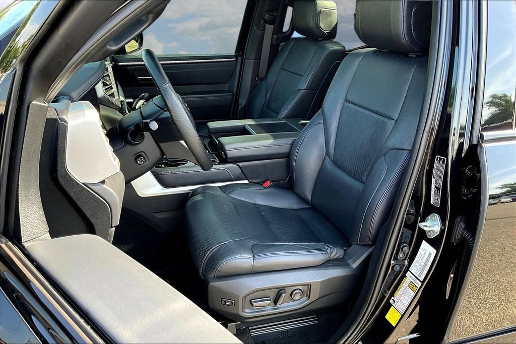 Used 2023 Toyota Tundra Platinum w/ Advanced Package AWD/4WD image 24