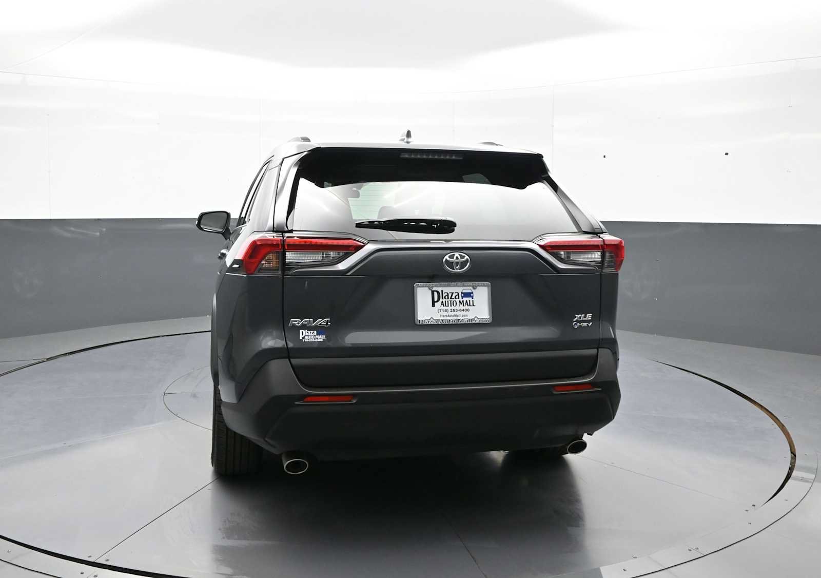 Used 2025 Toyota RAV4 XLE w/ Convenience Package AWD/4WD image 7