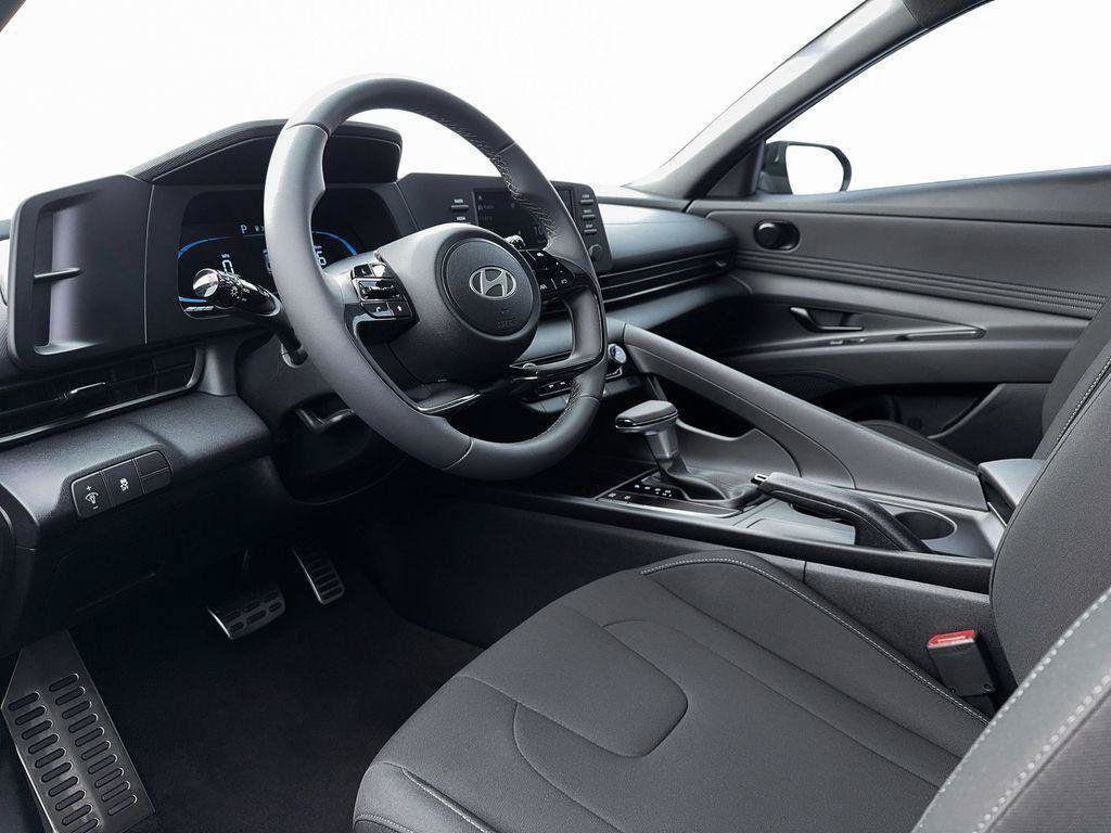 New 2026 Hyundai Elantra Sport FWD image 14