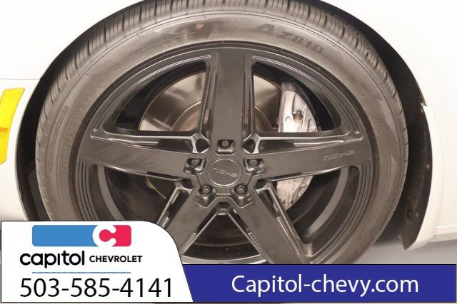 Used 2019 Chevrolet Camaro SS RWD image 9