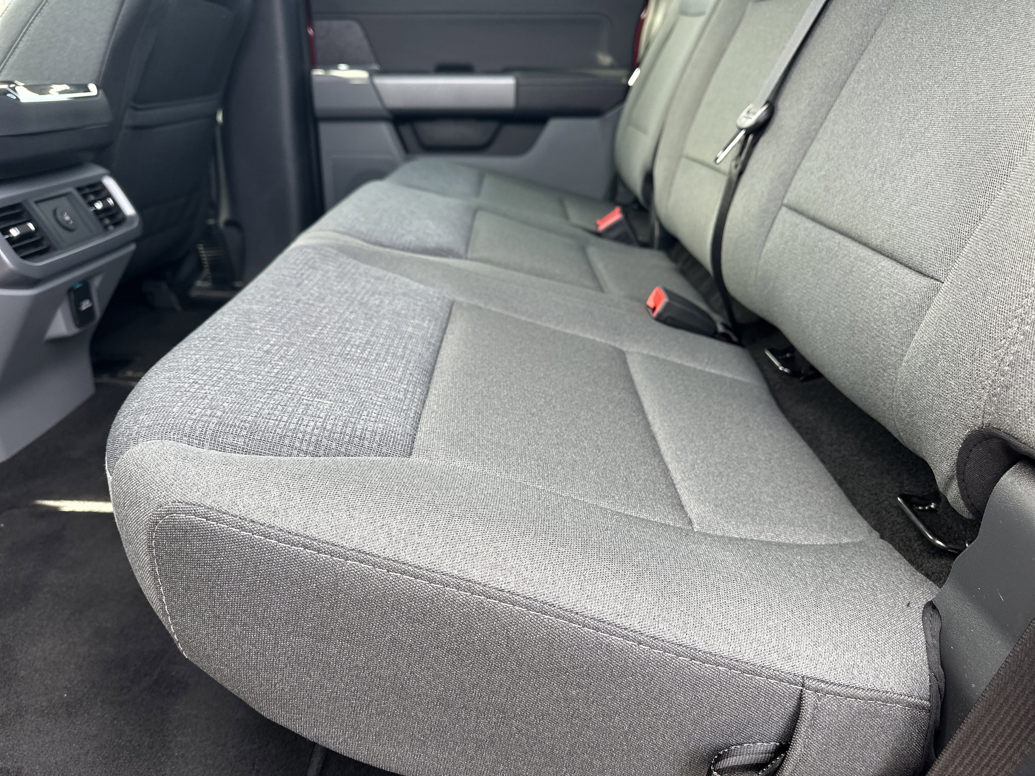 Used 2025 Ford F150 XLT w/ Equipment Group 302A MID image 21