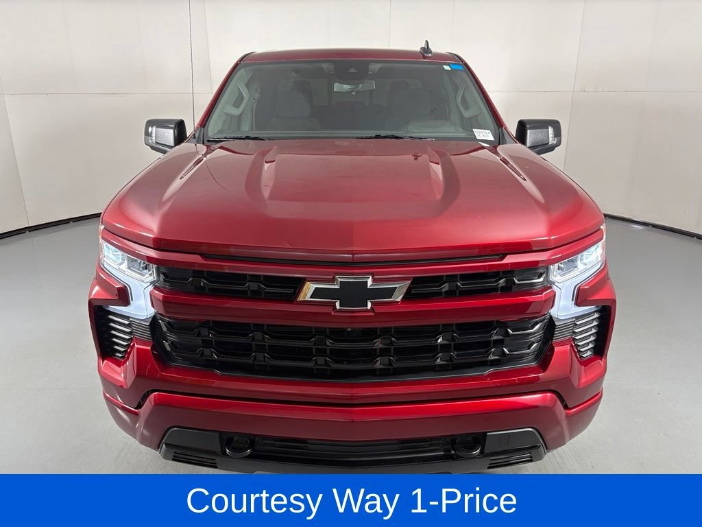 Used 2023 Chevrolet Silverado 1500 RST w/ Convenience Package II AWD/4WD image 4