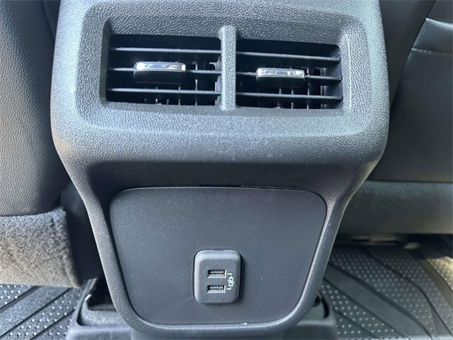 Used 2022 Chevrolet Equinox RS w/ LPO, Floor Liner Package image 22