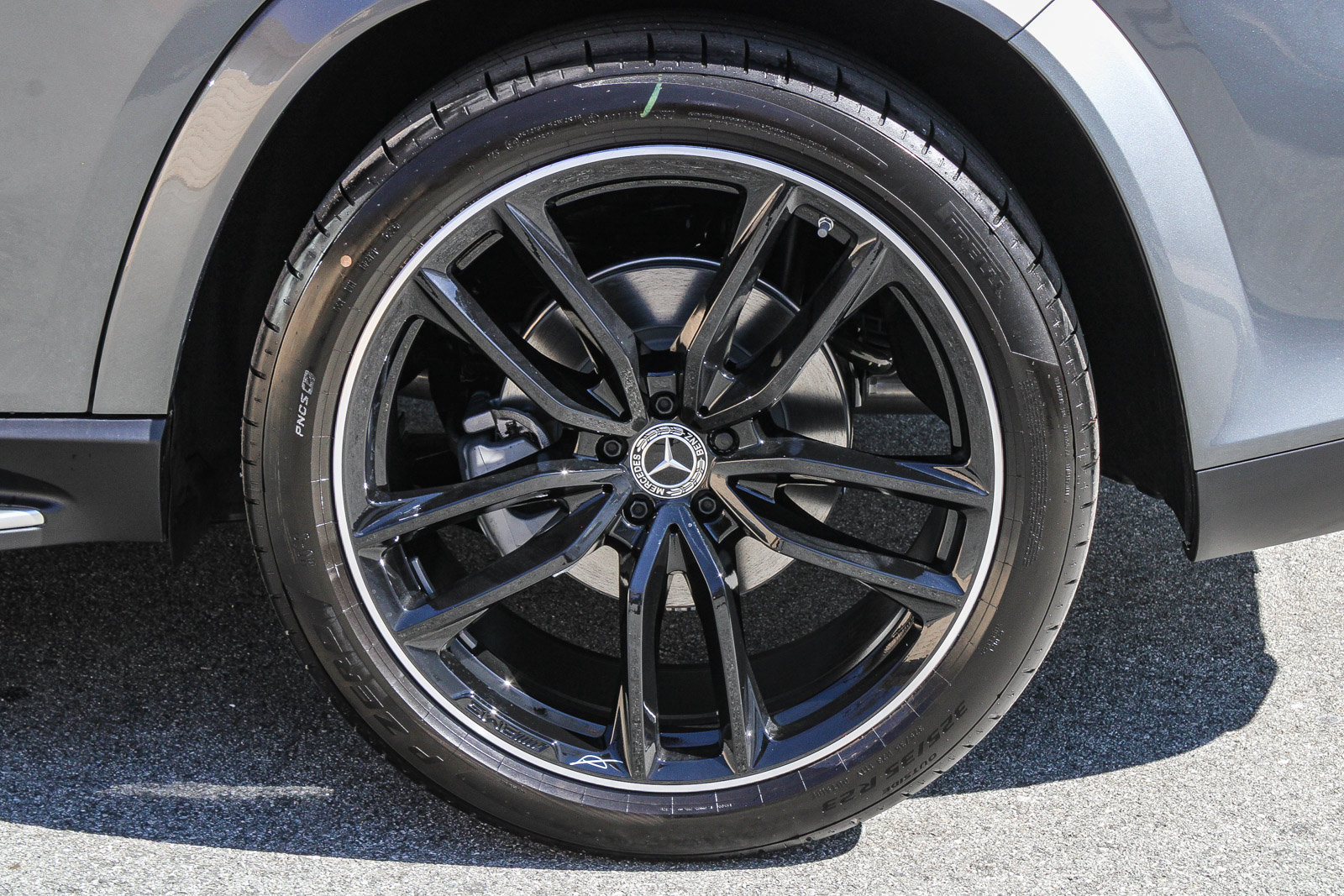 New 2026 Mercedes-Benz GLS 580 4MATIC image 10