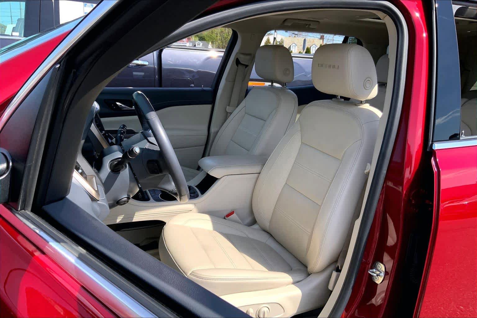 Used 2020 GMC Acadia Denali AWD/4WD image 9
