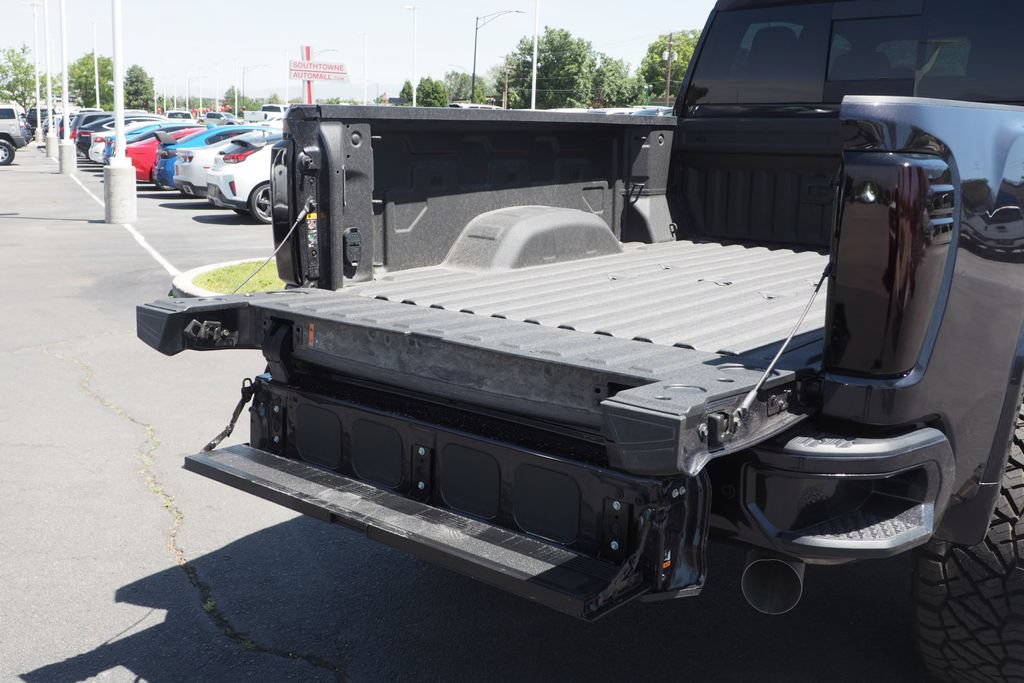 Used 2026 GMC Sierra 3500 Denali w/ Technology Package AWD/4WD image 18