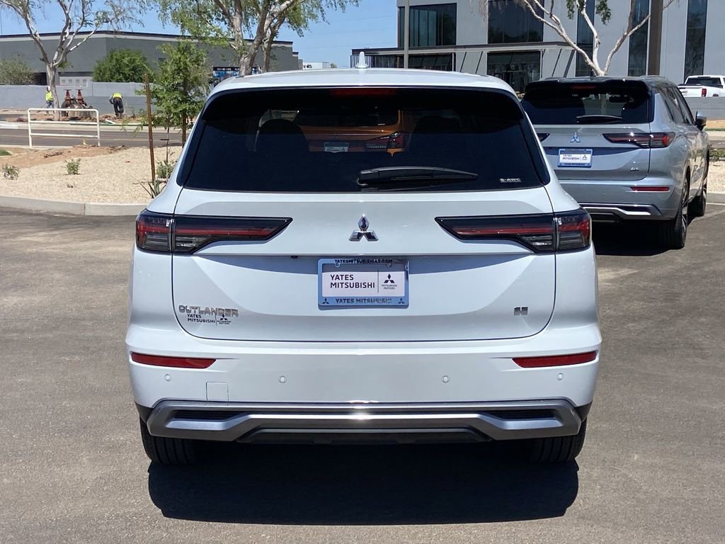 New 2026 Mitsubishi Outlander SE AWD/4WD image 13