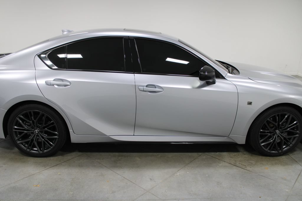 Used 2024 Lexus IS 500 RWD image 11