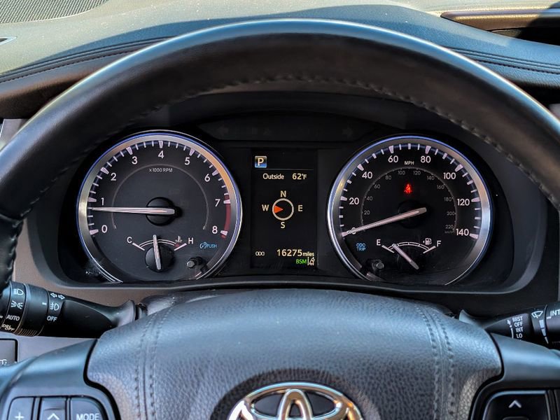 Used 2019 Toyota Highlander XLE AWD/4WD image 20