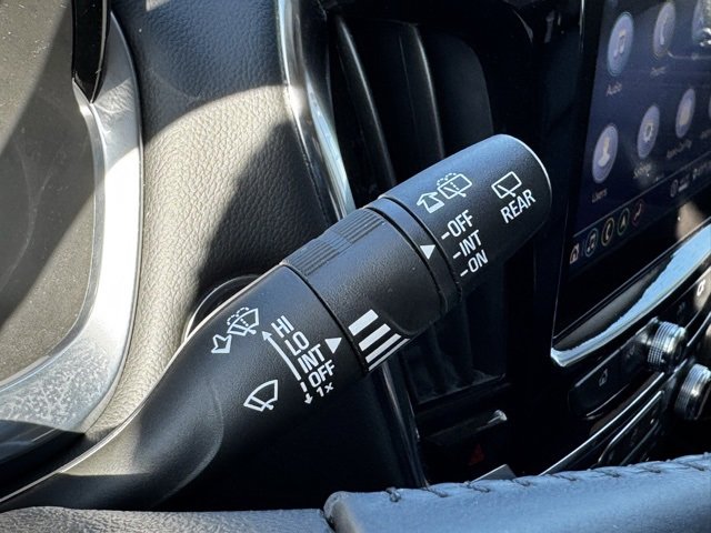 Certified 2021 Chevrolet Traverse Premier w/ Redline Edition image 33