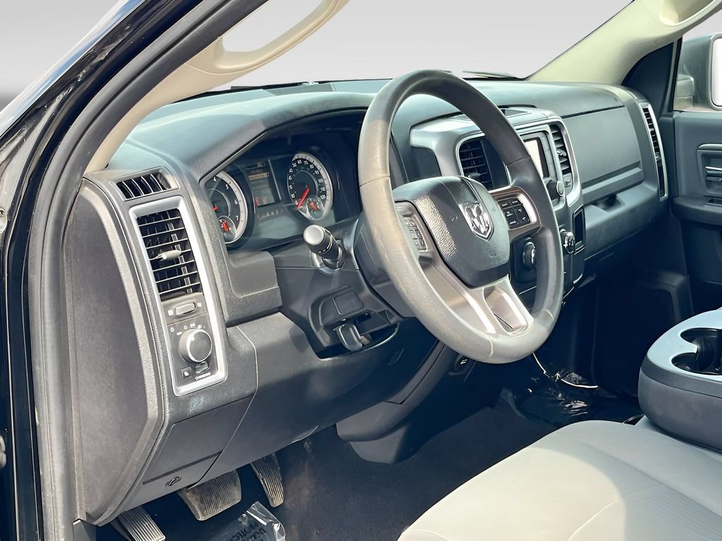 Used 2021 RAM 1500 Classic SLT AWD/4WD image 9