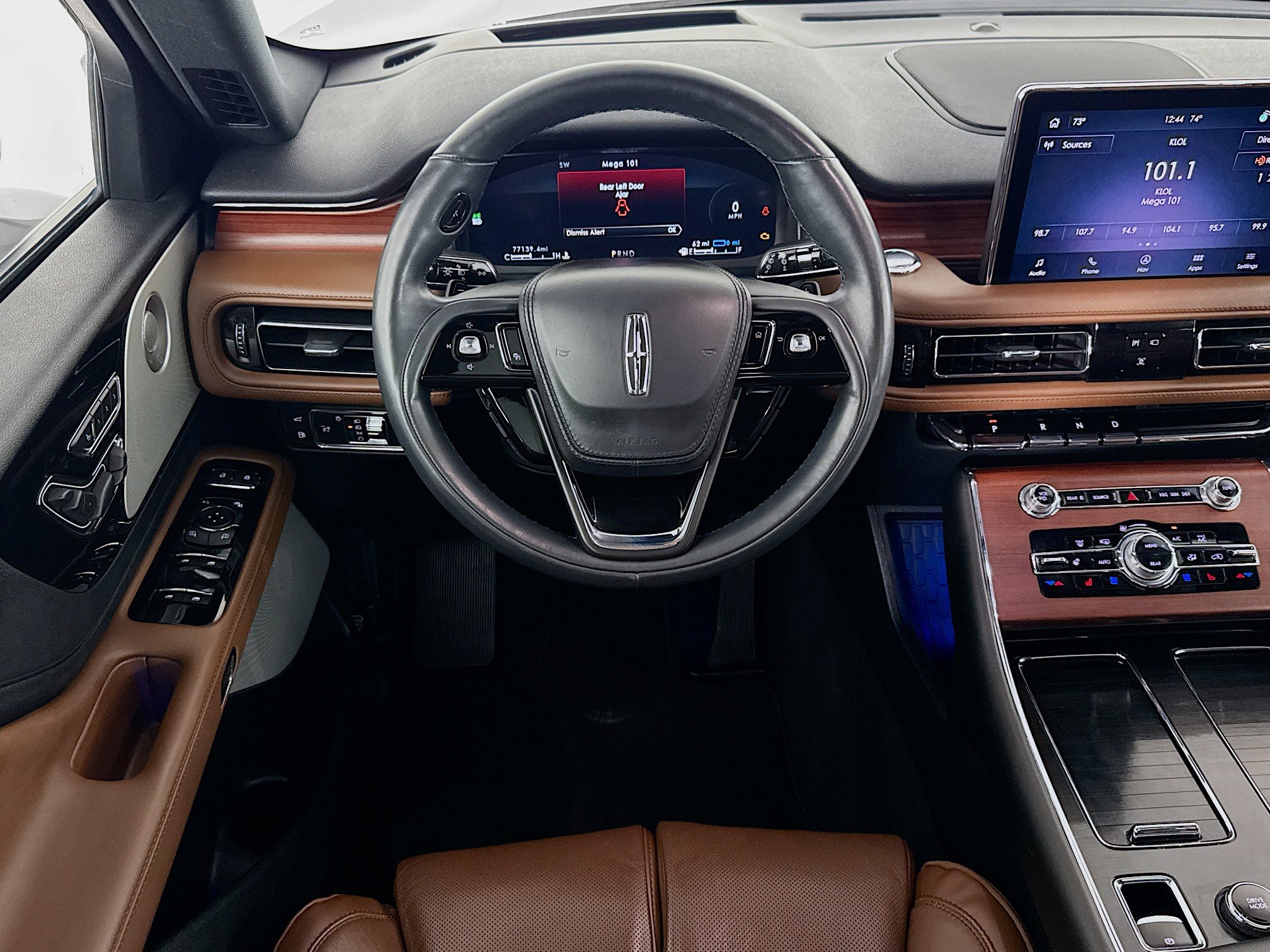 Used 2023 Lincoln Aviator Grand Touring w/ Equipment Group 301A AWD/4WD image 15