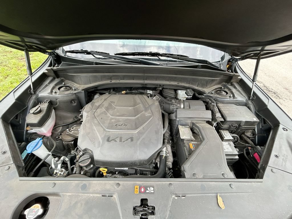 Used 2024 Kia Telluride LX FWD image 34