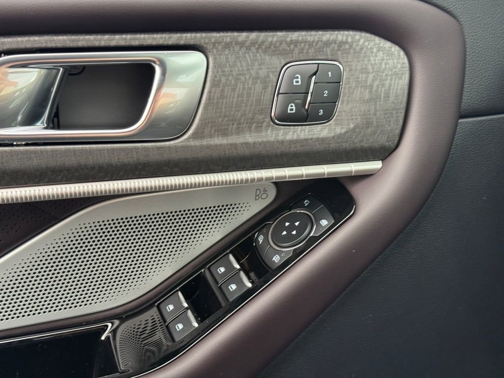New 2026 Ford Explorer Platinum image 26