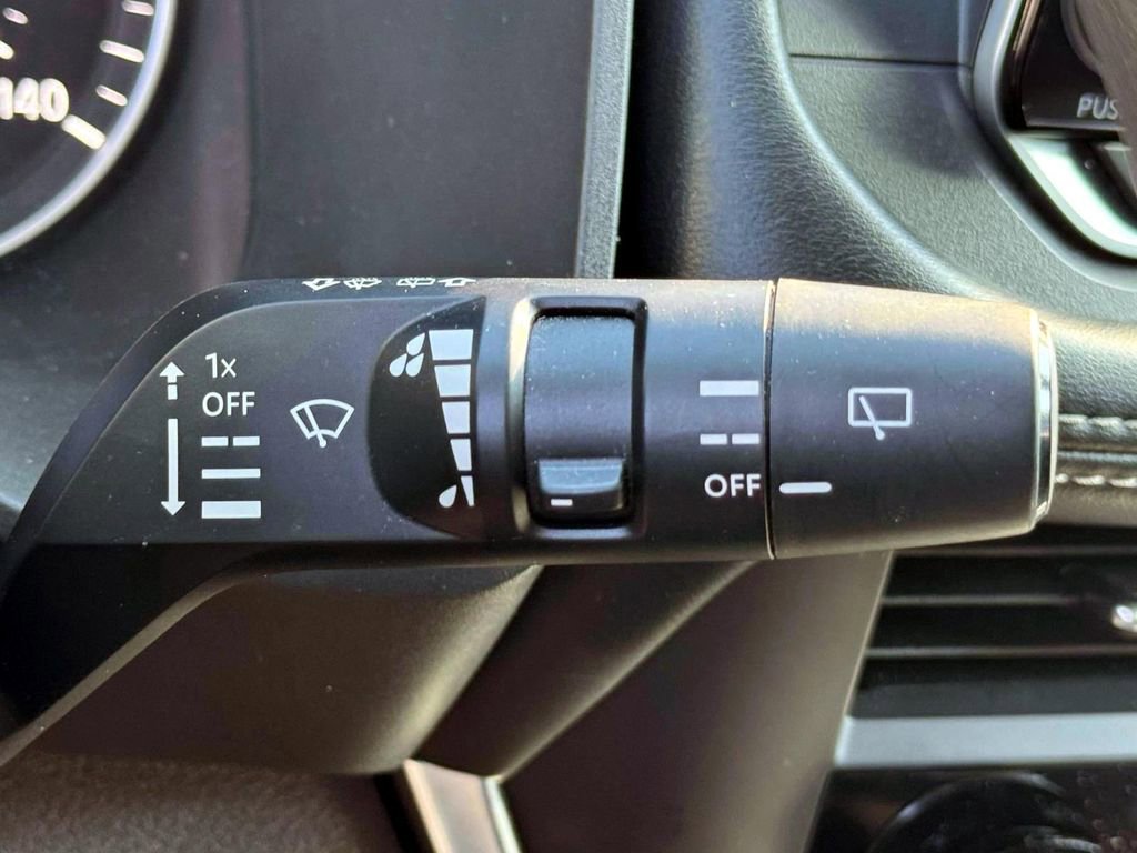 Used 2023 Nissan Rogue SV image 25