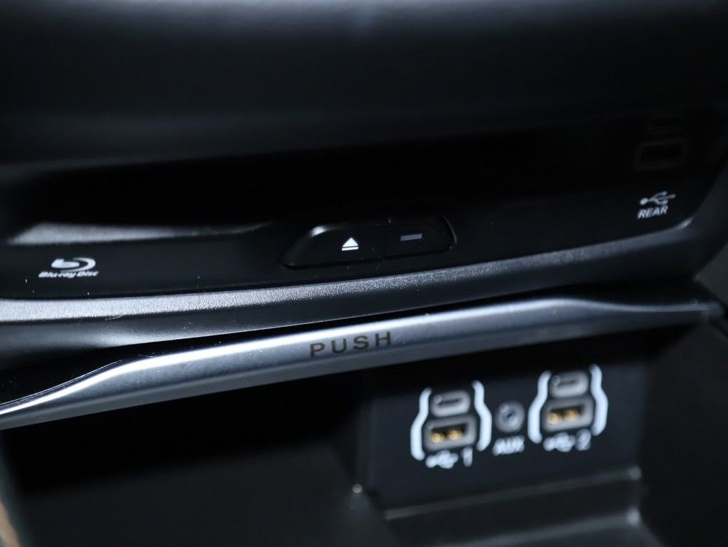 Used 2022 Chrysler Pacifica Pinnacle image 38