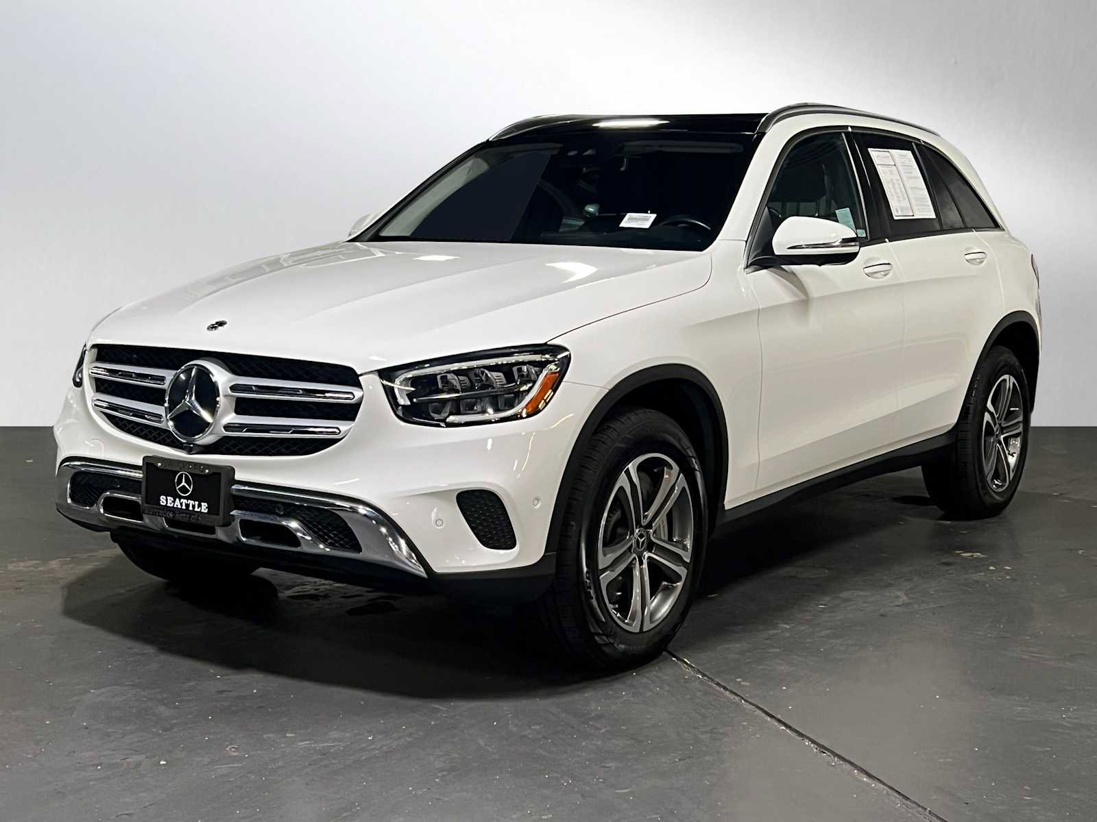 Used 2022 Mercedes-Benz GLC 300 4MATIC image 7