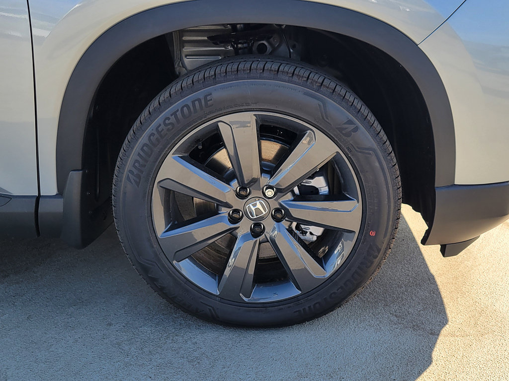 New 2026 Honda Pilot Sport image 5