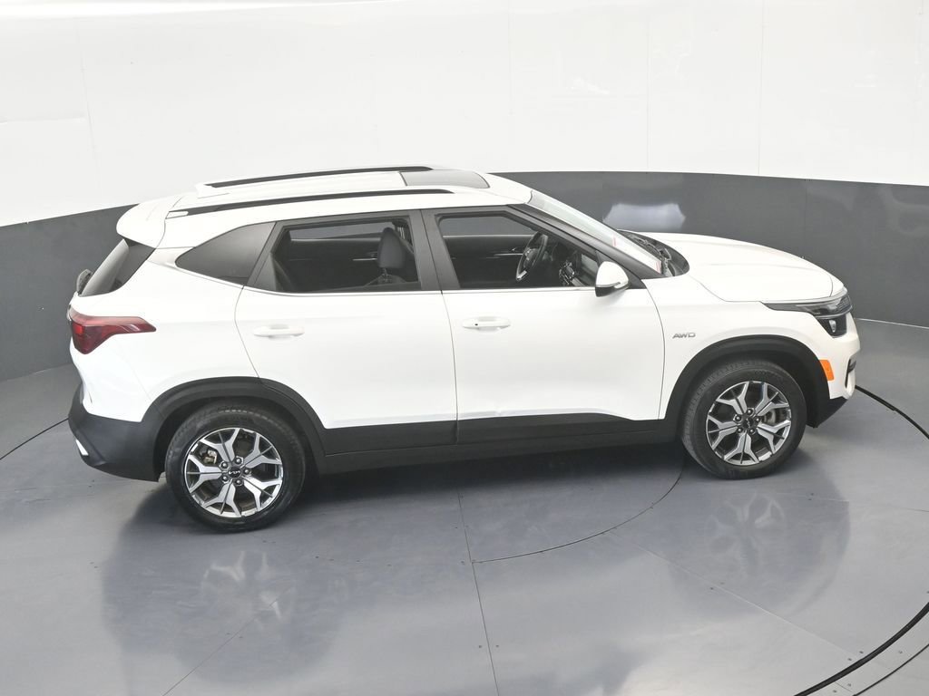 Used 2022 Kia Seltos EX image 55