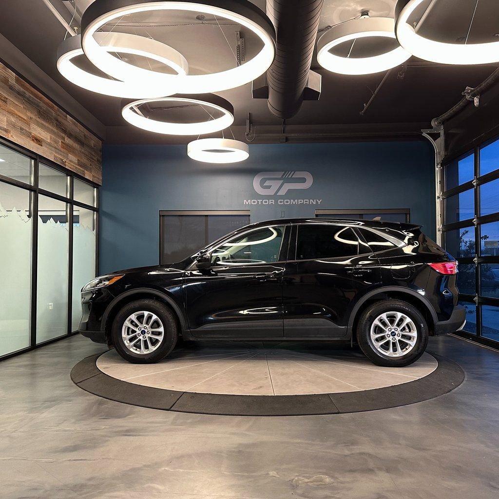 Used 2021 Ford Escape SE w/ Convenience Package image 6