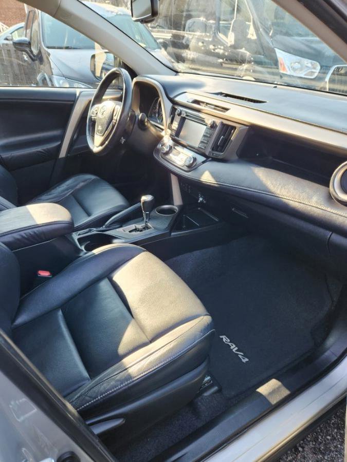 Used 2013 Toyota RAV4 Limited image 7