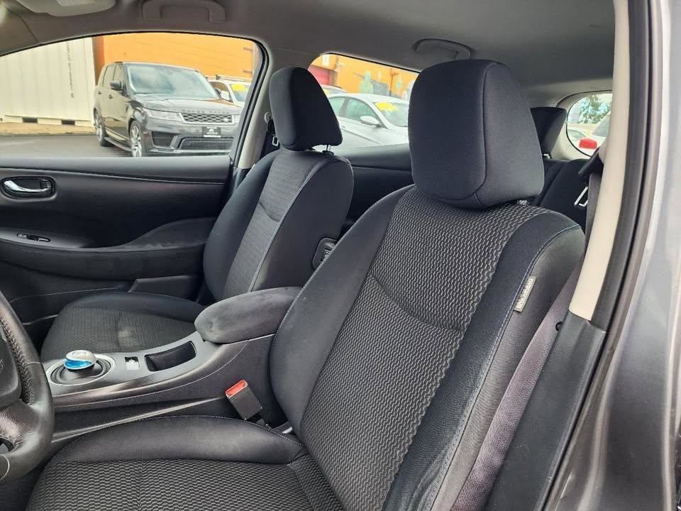 Used 2015 Nissan Leaf S w/ Charge Package image 13