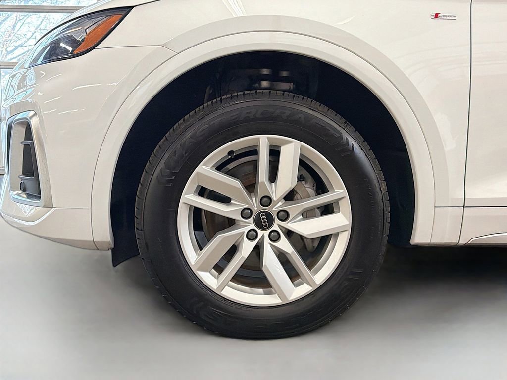 Used 2023 Audi Q5 2.0T Premium w/ Convenience Package image 30