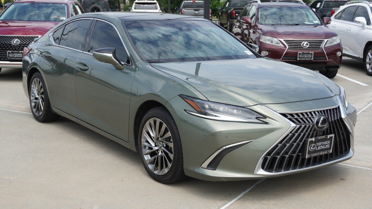 Certified 2024 Lexus ES 350 Ultra Luxury w/ Accessory Package (Z2) FWD image 3